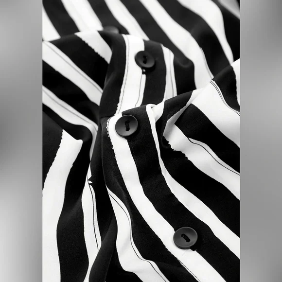 Disturbia Paranormal Oversized Shirt Size US 4 / UK 8 - Picture 9 of 10